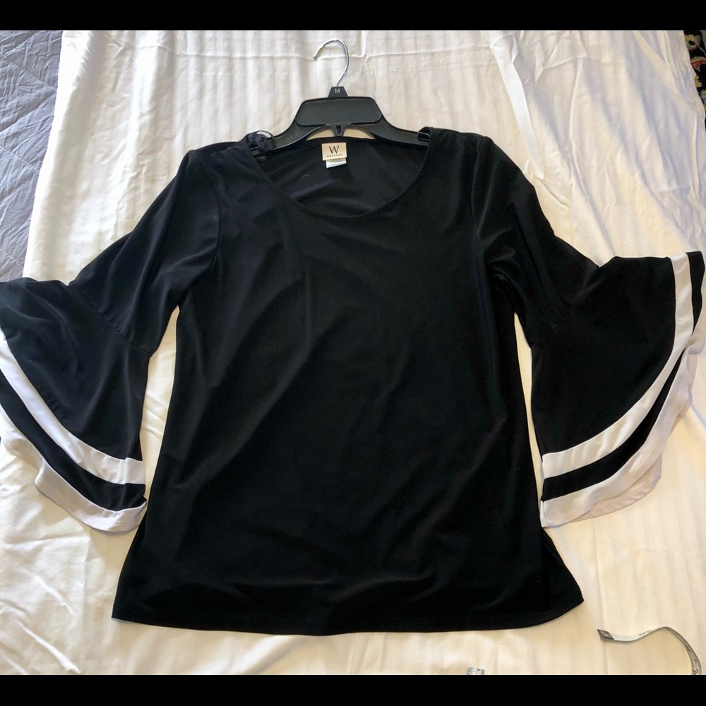 Black and white bell sleeve large blouse